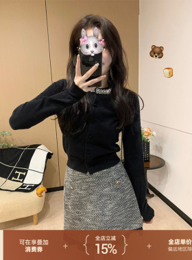 thepeachofficial【奥哈拉千金】黑色钻领修身短袖针织衫女夏毛衣