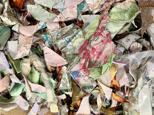 式 桑蚕丝真丝宋锦小片刀口布碎布条清货随机混半斤不挑款 随机 包邮