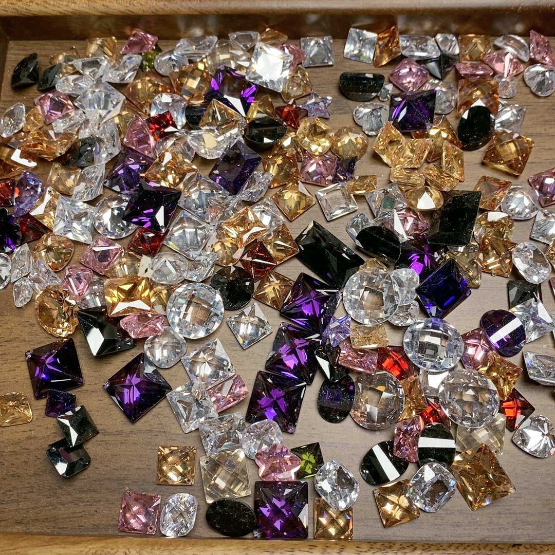 半斤价 大小号媲美真钻彩色透明尖底锆石多形状美甲diy补钻裸锆石
