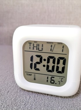 七彩背光时钟小礼品时钟温度计静音床头钟万年历学生闹钟特价便宜