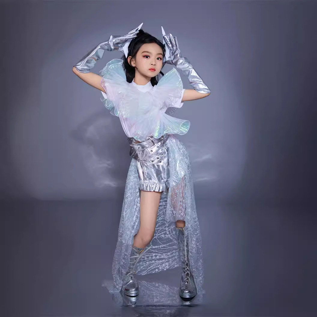 女童花边短裤套装机械风未来科技感潮服模特T台走秀服拖尾服
