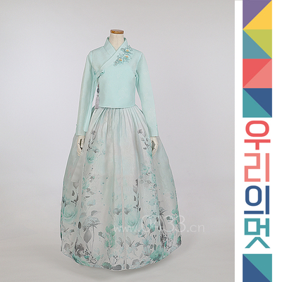 朝鲜族平时穿的生活韩服秋蝶淡玉色短上衣和女王花3层裙子S24045