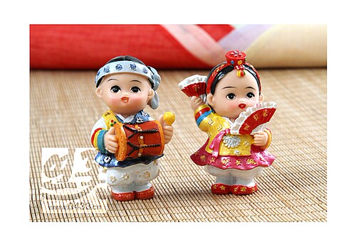 韩国传统工艺品/树脂人偶/韩服娃娃/韩式摆设品/打鼓跳舞H-P01316