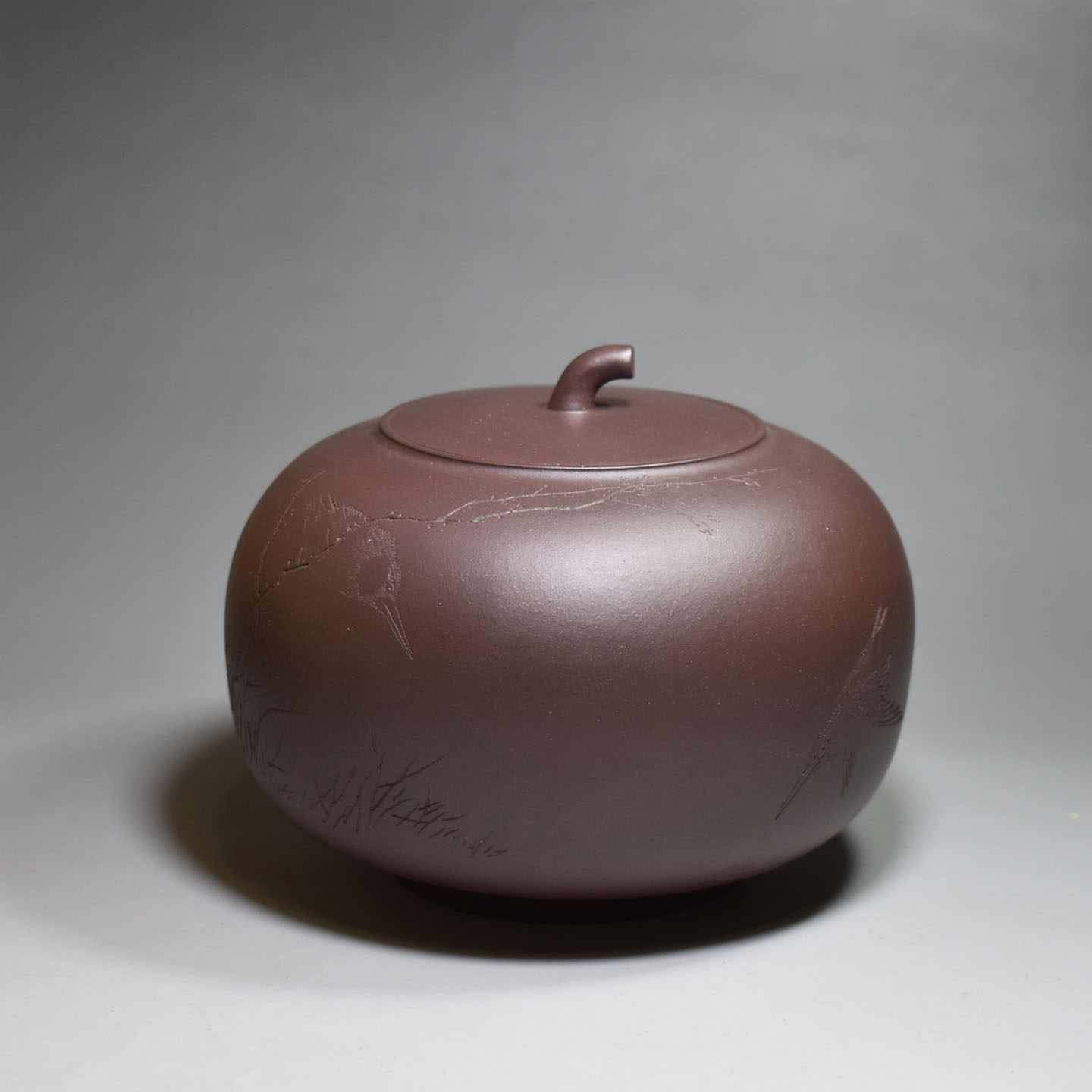 老缶出品 宜兴原矿紫砂茄式茶叶罐刻鸟现货原创设计