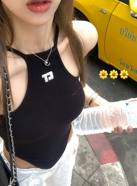 美式辣妹黑色挂脖吊带背心女夏季新款修身显瘦露脐短款无袖上衣潮