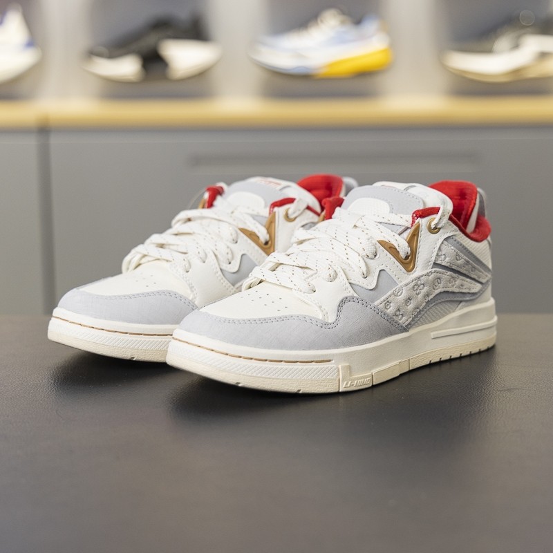 李宁车缝线系带女子低帮休闲鞋