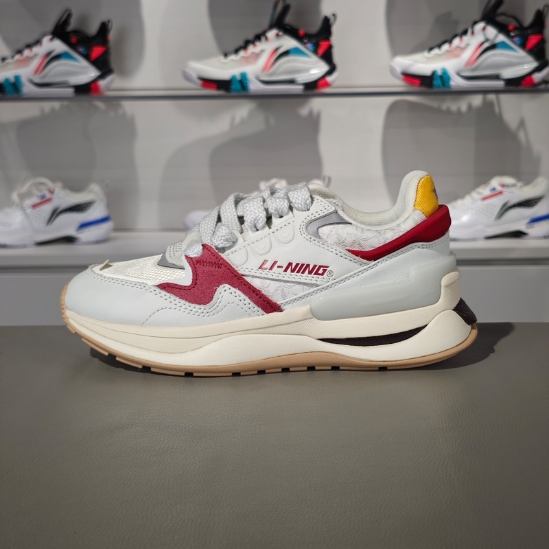 李宁防滑女子系带休闲鞋