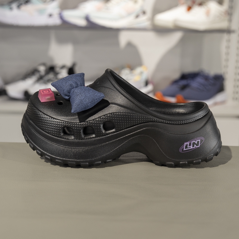 李宁洞洞鞋女子2025夏季新品蝴蝶结防滑透气增高潮流拖鞋AGAV004