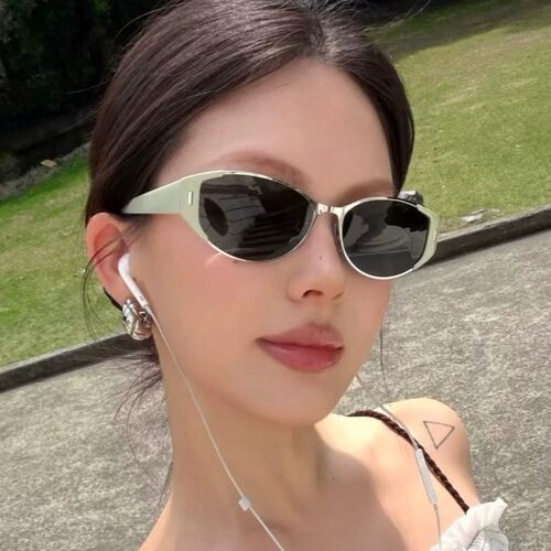 墨镜女款高级感猫眼白色韩版复古