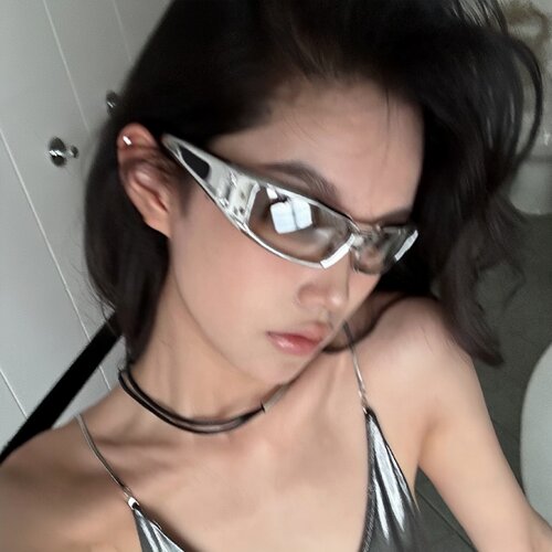 复古Y2K街拍高级感银色骑行墨镜