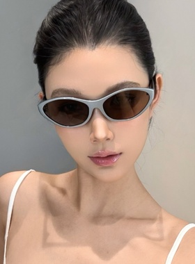 个性银灰色未来科技感猫眼墨镜