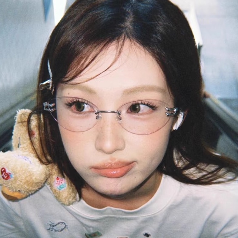 韩版复古无边框金属银色猫眼眼镜方圆脸显瘦防蓝光平光镜框架女款
