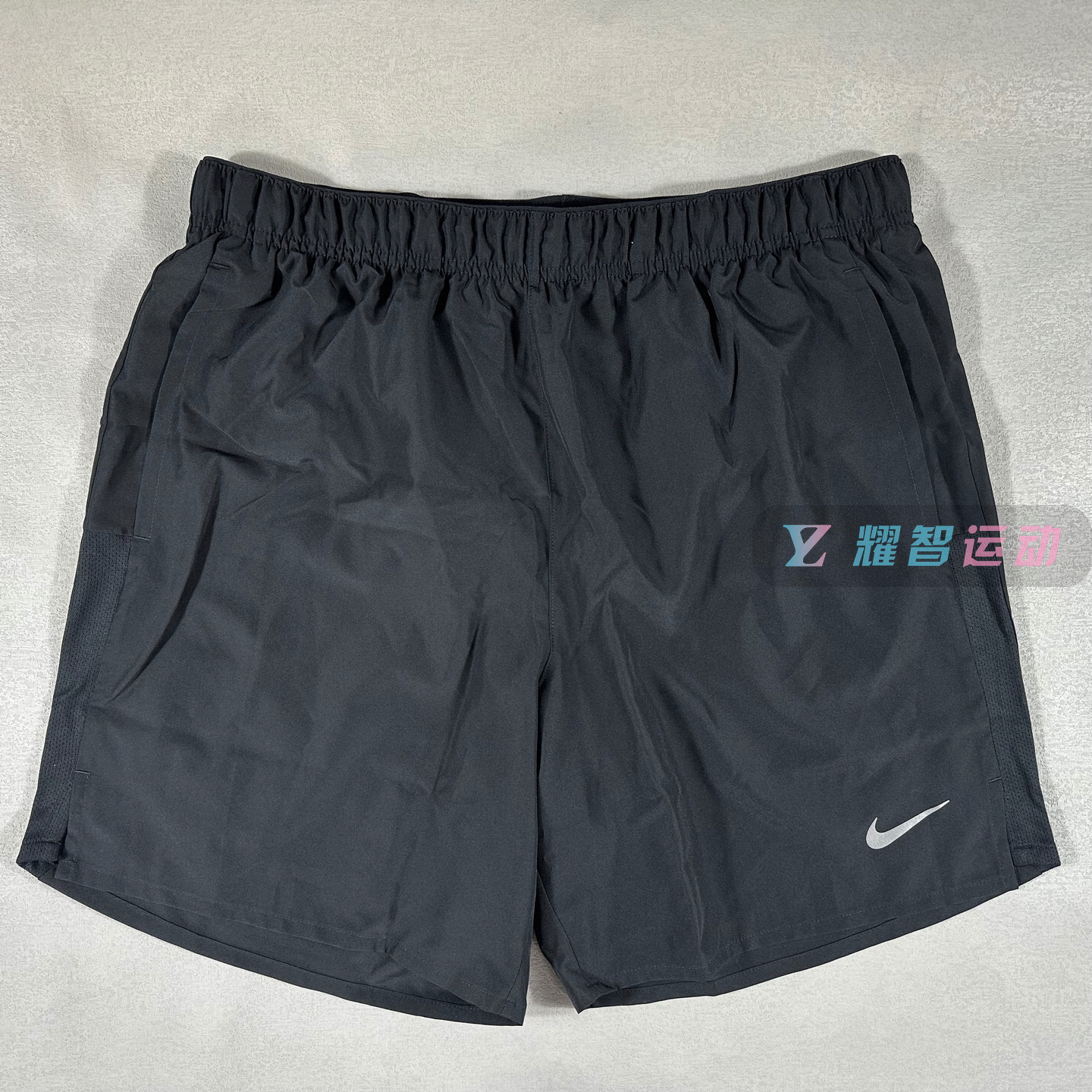 Nike耐克Dri-FIT速干男子跑步训练休闲运动短裤 DV9360-010