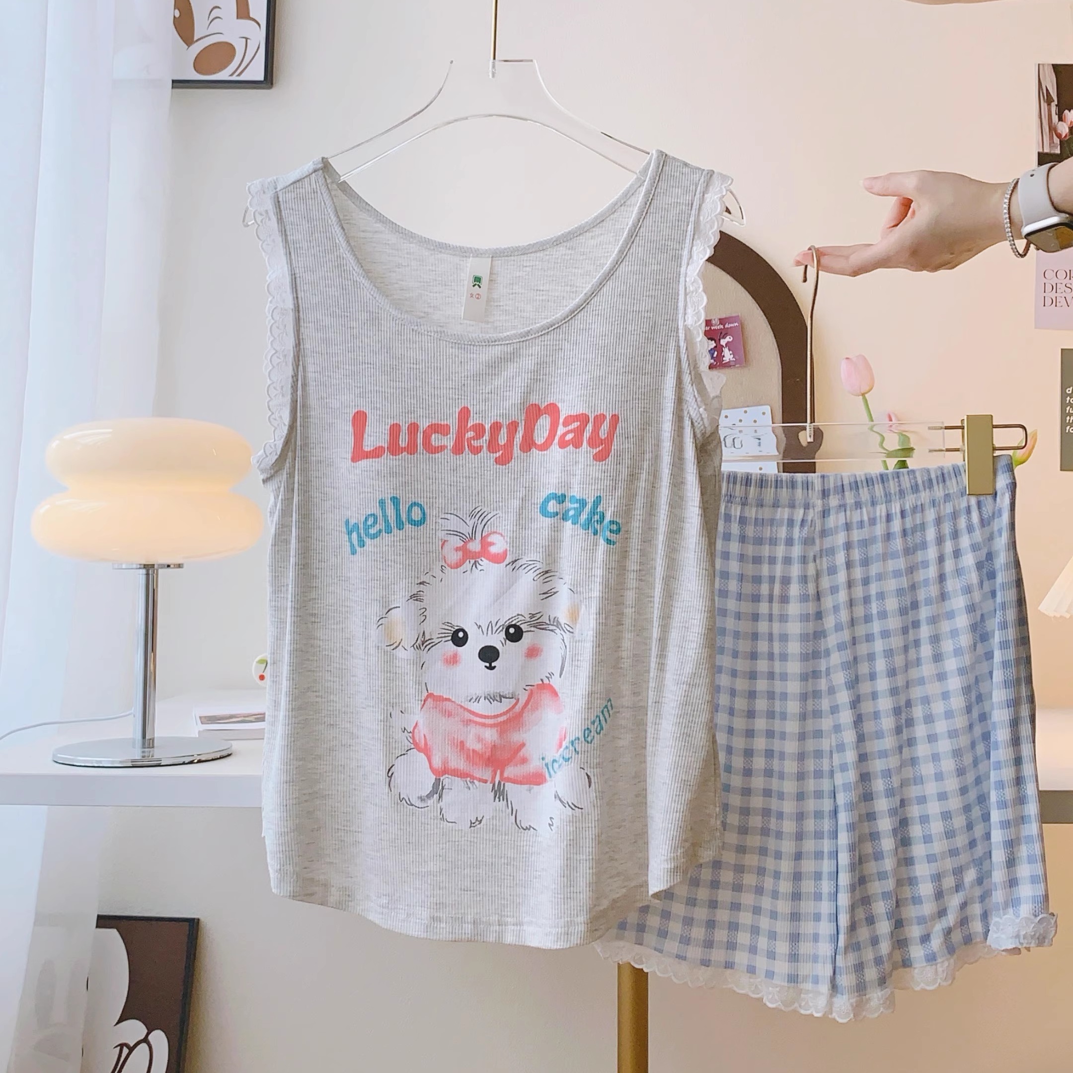 韩版卡通可爱软萌少女感带胸垫背心短裤可外穿家居服睡衣套装