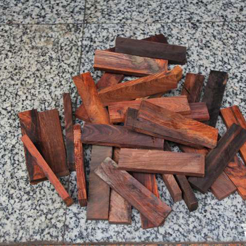 diy老挝大红块料特价处理酸枝木