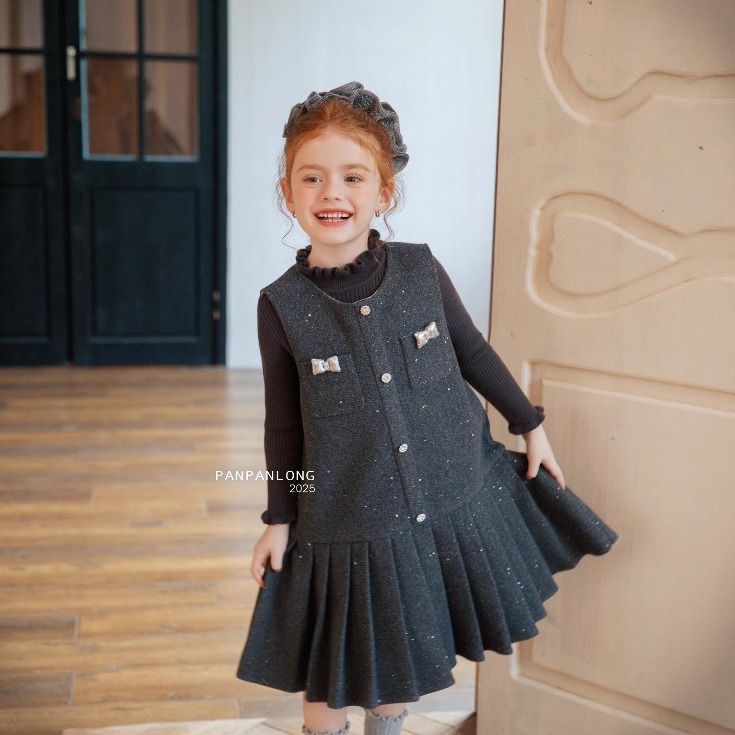 女童连衣裙秋冬新款儿童烫金毛呢A字裙蝴蝶结百褶学院风裙子