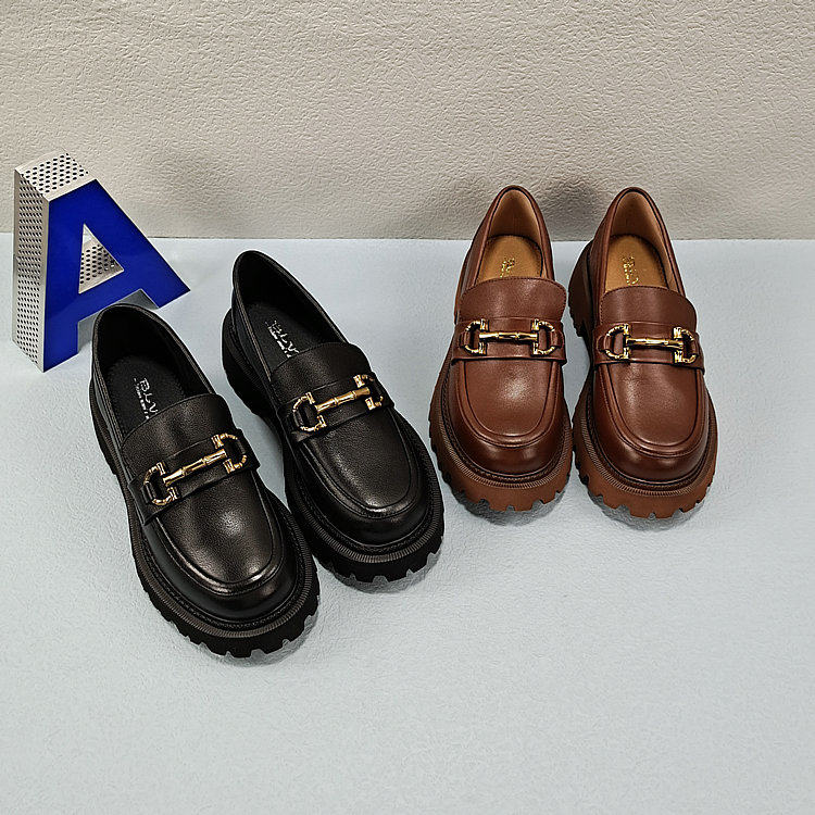 秋季英伦风金属扣真皮乐福鞋女2025新款深口厚底女鞋学院风懒人鞋,女鞋,深口单鞋,淘宝优惠券,粉丝福利购,淘宝优惠卷