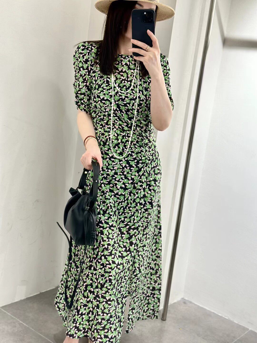 女人味真丝连衣裙夏季新款清爽花连衣裙