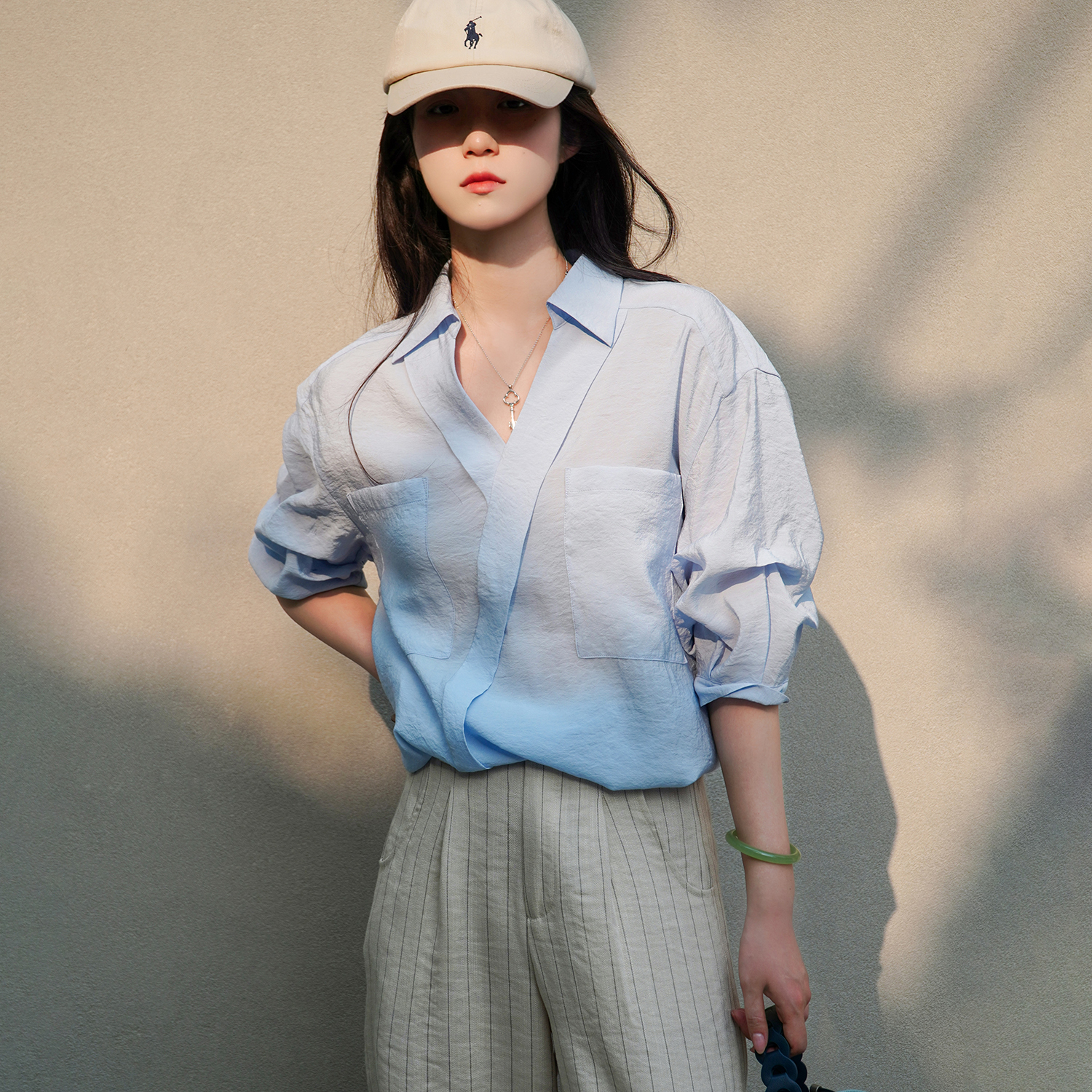 画粉原创堆叠褶短袖v领套头衬衫