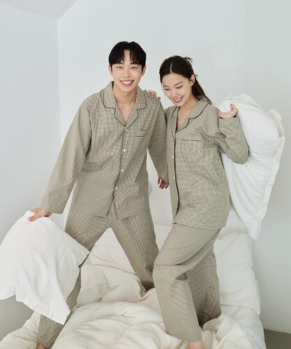 韩国进口carina正品 秋季纯棉翻领方格子男女长袖睡衣/家居服套装
