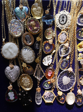 欧美西德玻璃蝴蝶老琉璃吊坠项链