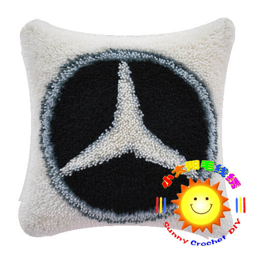 段段绣 抱枕 钩针绣 绒绣 小太阳BZ233奔驰 车靠垫 (2件包邮)