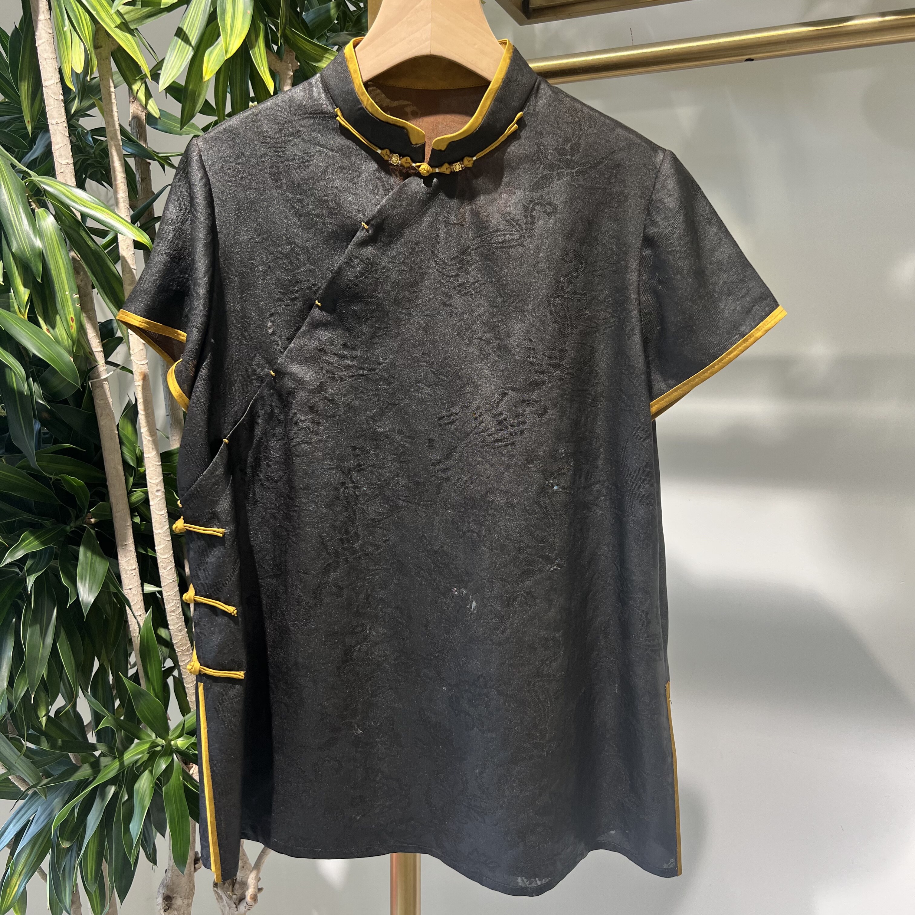 2026夏季新中式真丝立领短袖上衣女黑色盘扣国风桑蚕丝衬衫