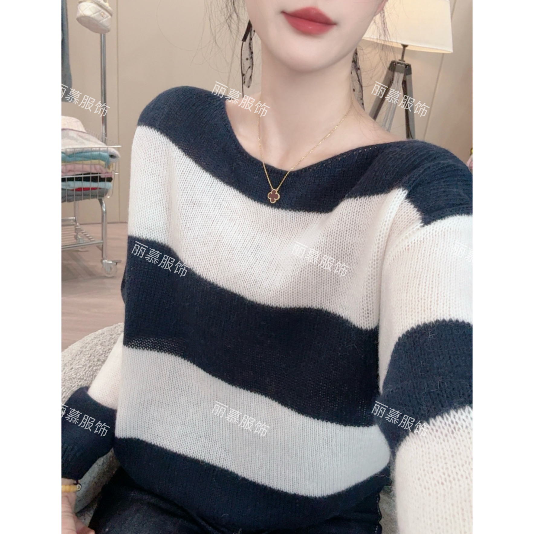 【撞色条纹】薄款撞色条纹一字领显白百搭慵懒风针织套头潮1923