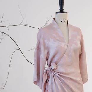 LAMUMI 春秋真丝提花柔光粉婚礼晨袍日常礼服裙 缪觅