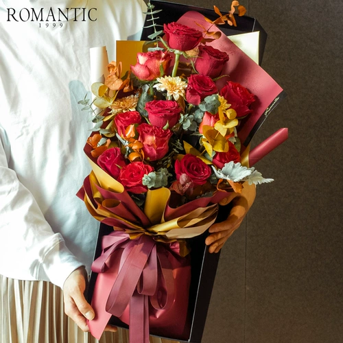Модная природа, роза Мемориальная смесь дня рождения и клиплина цветочная коробка Пекин Тонгчен Флауэр Экспресс бесплатная доставка