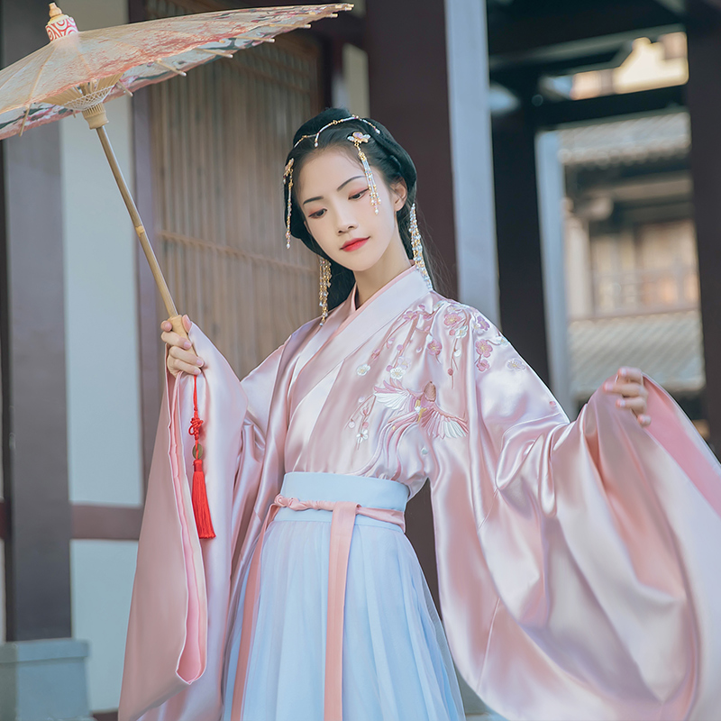 汉尚华莲君不知传统汉服女装大袖交领襦裙套装刺绣秋冬粉色日常款