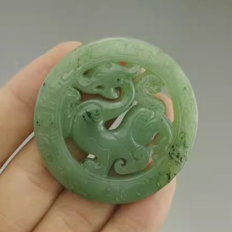 新疆和田玉碧玉貔貅吊坠男女款镂空貔貅玉坠双面雕刻挂件玉佩项链