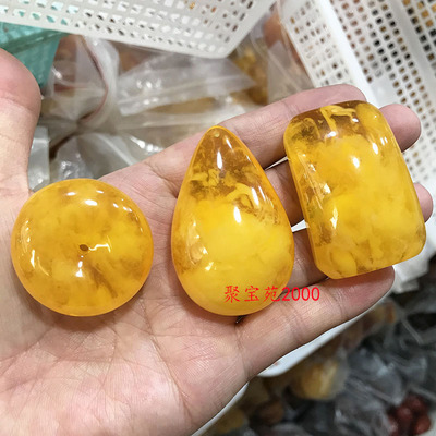 老蜜蜡吊坠水滴鸡油黄项链男女琥珀金绞蜜平安扣长款平安牌毛衣链