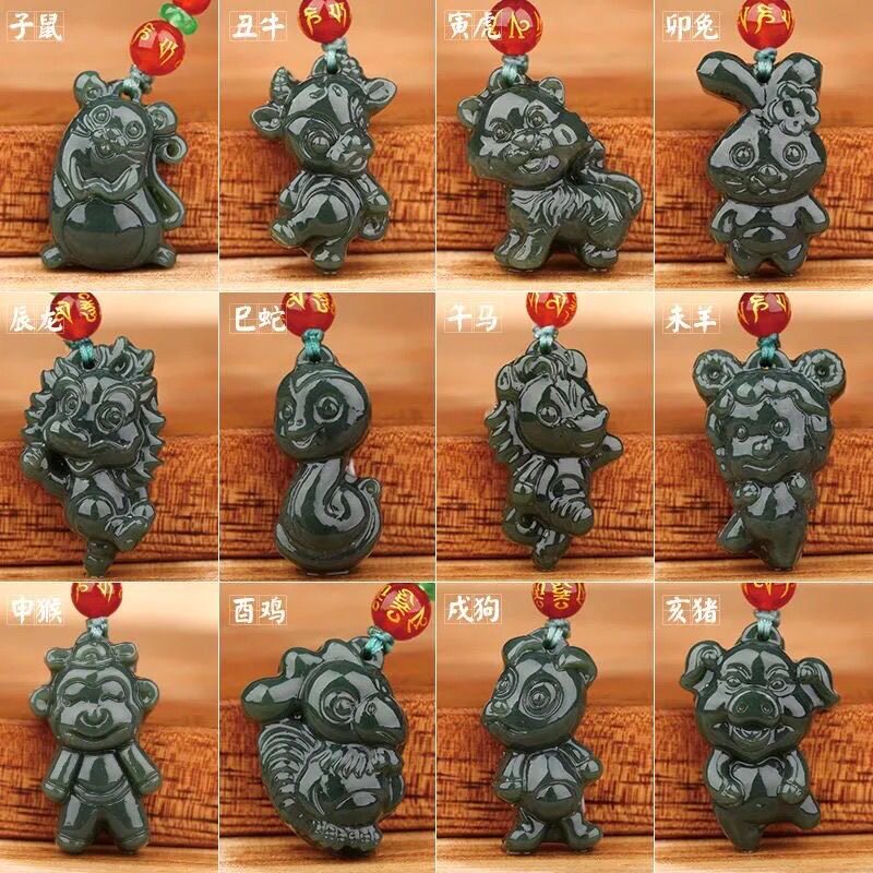 天然和田玉卡通12生肖狗吊坠青玉鼠牛虎兔龙蛇马羊猴鸡猪挂件玉牌