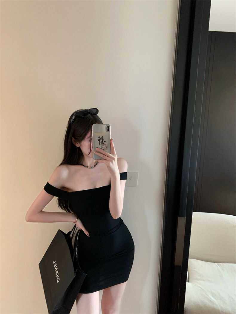 黑色一字肩吊带连衣裙女夏季辣妹纯欲风裙子收腰显瘦性感包臀短裙