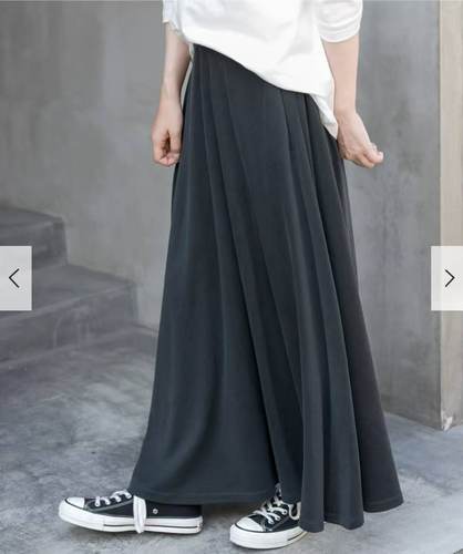 日本大牌UR旗下松紧腰宽松半身裙