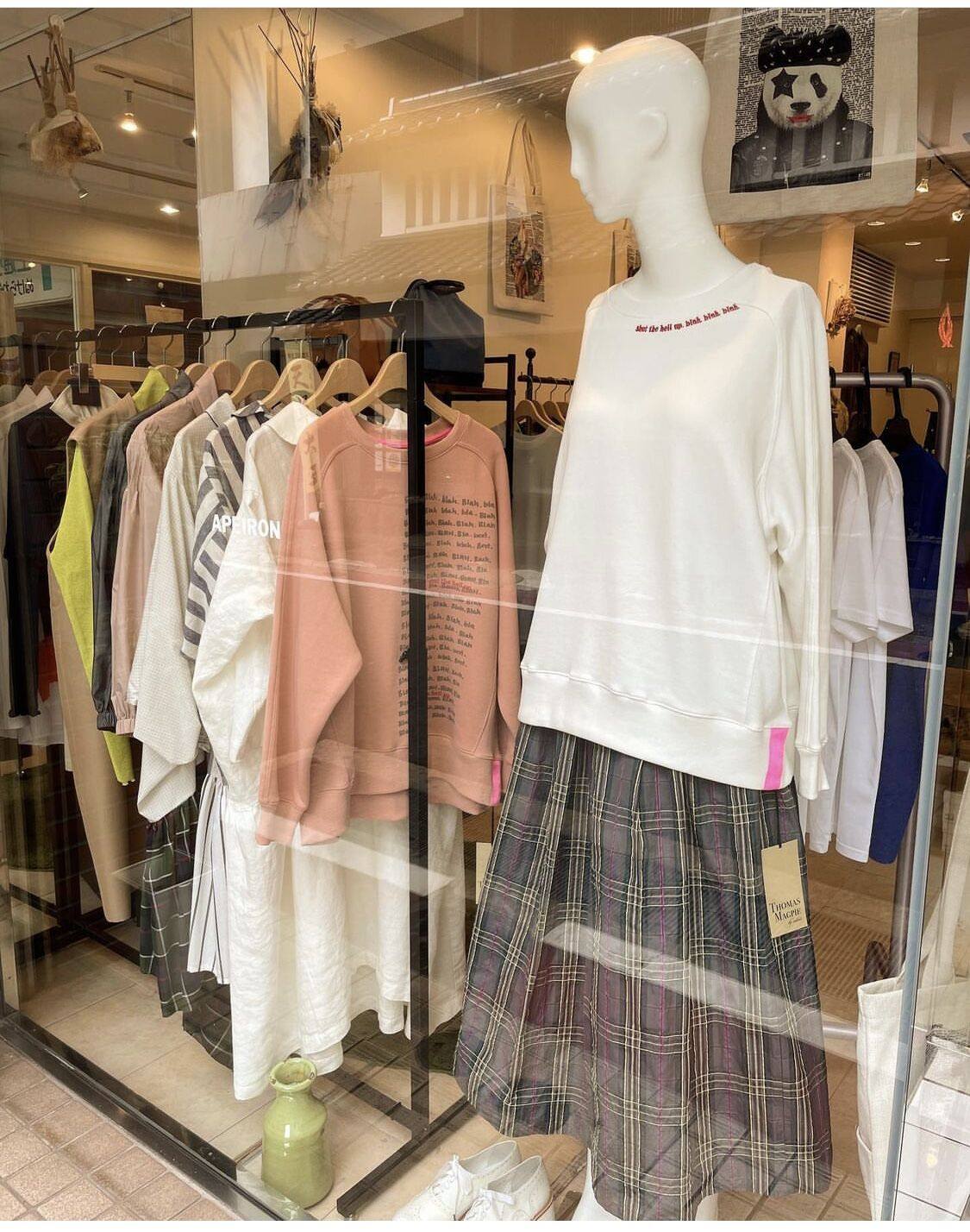 日本大牌圆领纯棉脖子刺绣套头纯棉超宽松毛圈卫衣19000+日币