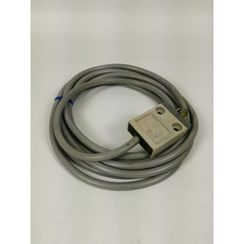 OMRON D4C-1203 D4C Mechanischer Sensor Begrenzungsschalter P
