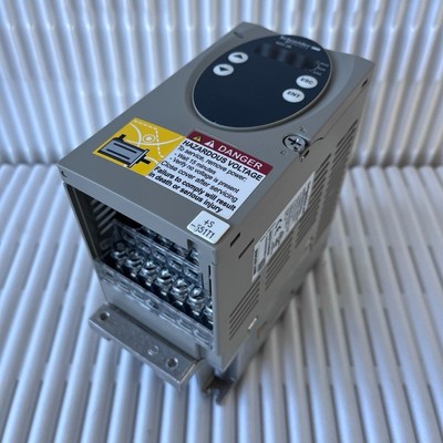 1x Schneider Electric SD328AU25S2 0063711140100 Schrittmotor