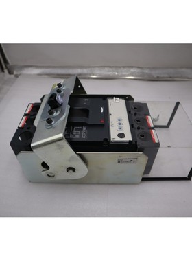 SQUARE D POWERPACT LJL36400U31XLY CIRCUIT BREAKER 400AMP 库