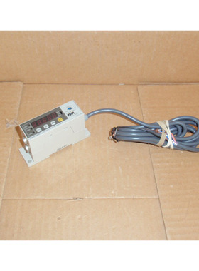 Z4LB-C Omron Demo Laser Cilindrate Sensore Interruttore Ampp