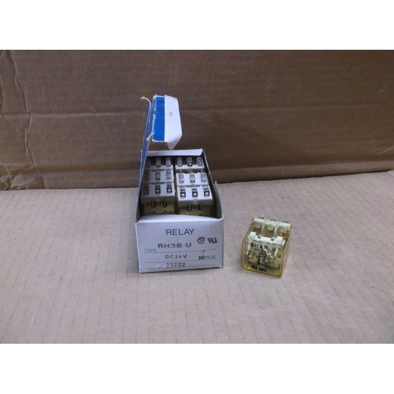 RH3B-U-DC24V IDEC NEW In Box 3PDT 10A 11-Blade Relay DC24V C