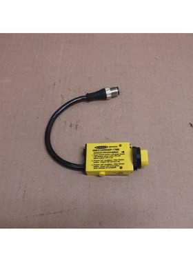 SME312ARDQDP-17868 Banner DEMO Photoelektrischer Sensor Scha