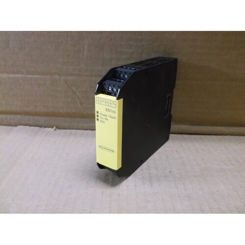 XS1RO Banner Safety Relay Controller Expansion 85074