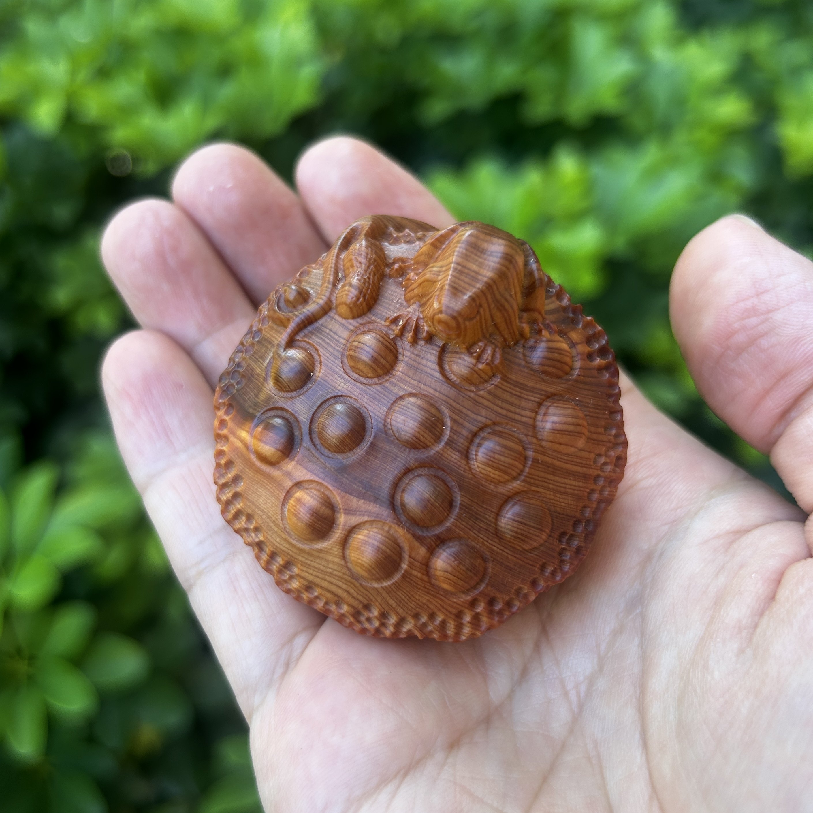 天然崖柏实木雕刻莲篷青蛙莲花创意文玩手把件茶庞中式禅意小摆件