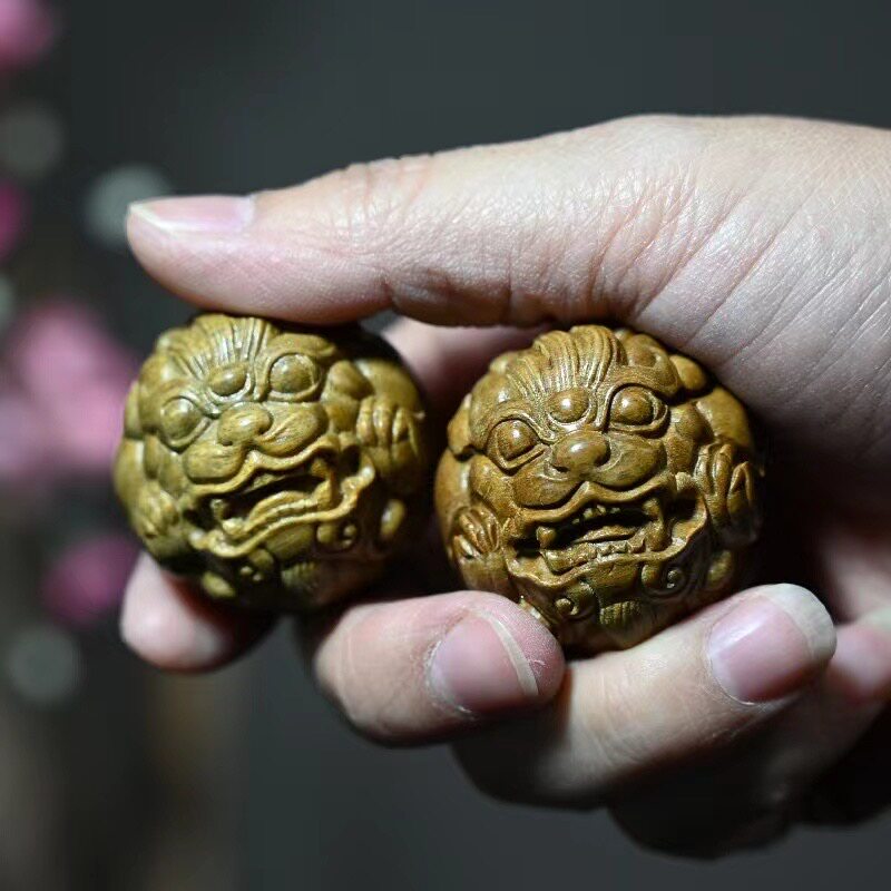 天然绿檀木雕貔貅保健球文玩手把件实木雕刻工艺品招财转运小摆件