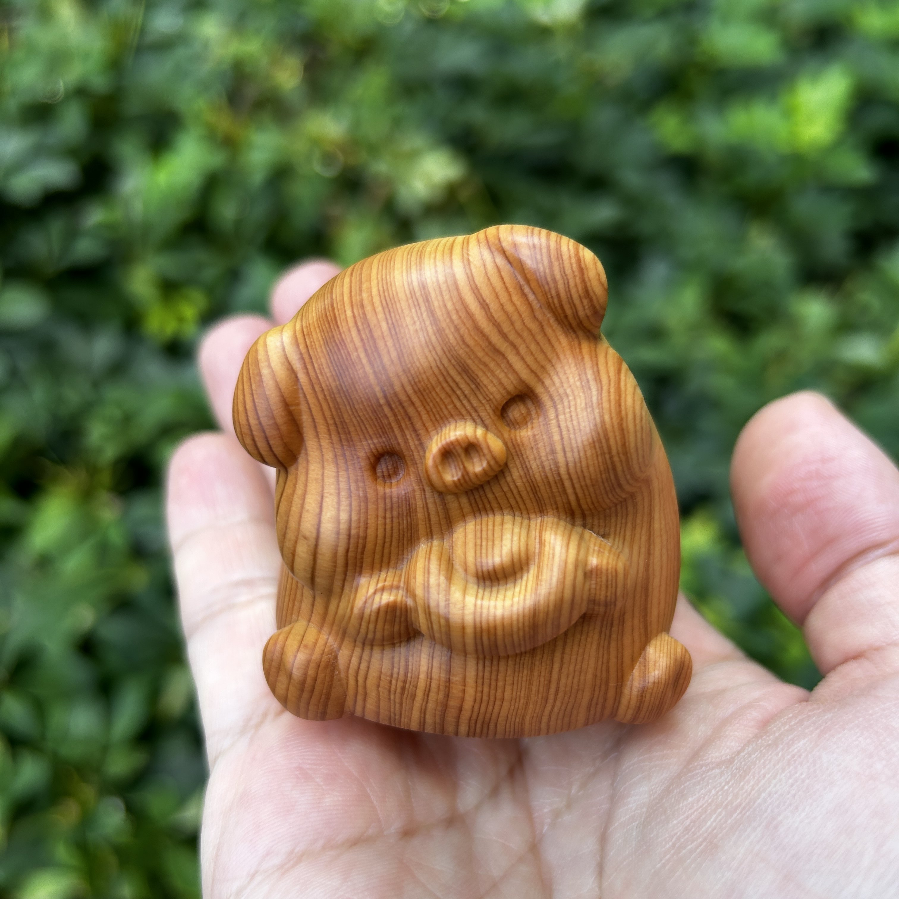 天然崖柏实木雕刻招财元宝猪可爱小猪创意生肖文玩手把件桌面摆件