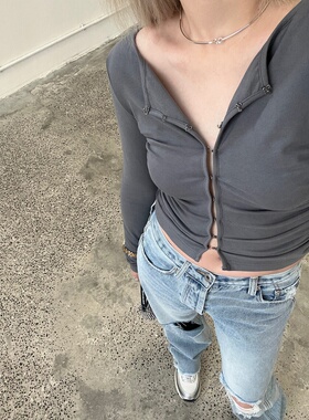 【CMOD】现货皱褶设计小挂钩短款开衫长袖上衣高弹力包身