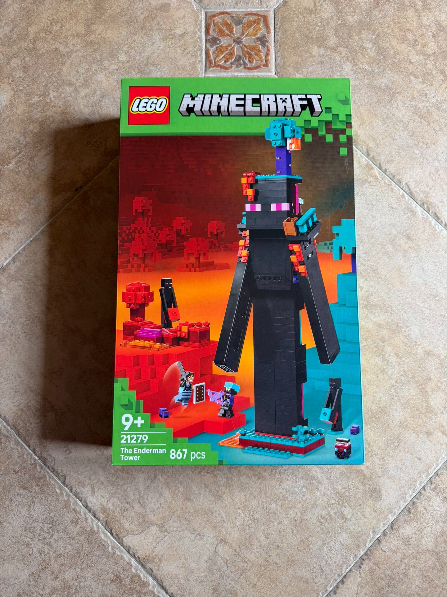 레고 lego 21279 마인크래프트 엔더 타워, 미개봉 상태이며, 박스 상태는 사진과 같고 거의 완벽합니다. 박스 컨트롤러는 포함되어 있지 않습니다. 포장은 신경 써서 해주지만, 스티로폼과 종이상자는 제공해도 핸드백 상태까지는 보장하지 않습니다. 판매 후 반품 및 교환이 불가한 점 양해 부탁드립니다. 부품 누락이나 불량품이 있을 경우 레고 공식 서비스 센터로 연락하여 보충해 주세요. 중고 중립 물품이며, 판매 후에는 환불 및 교환이 불가합니다.

항저우 지역은 직접 수령 가능하며, 타 지역은 순펑/징둥 택배로 배송됩니다.