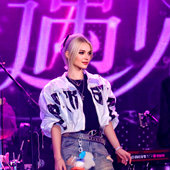 酷飒风秋冬短款 刺绣机车夹克外套男女dj歌手表演服装 嘻哈街舞上衣